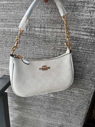 Customer review image